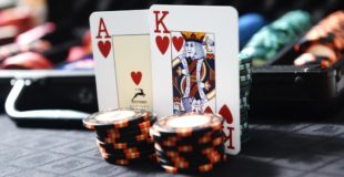 Play Online Poker At Your Will And Earn Huge Sums Of Money